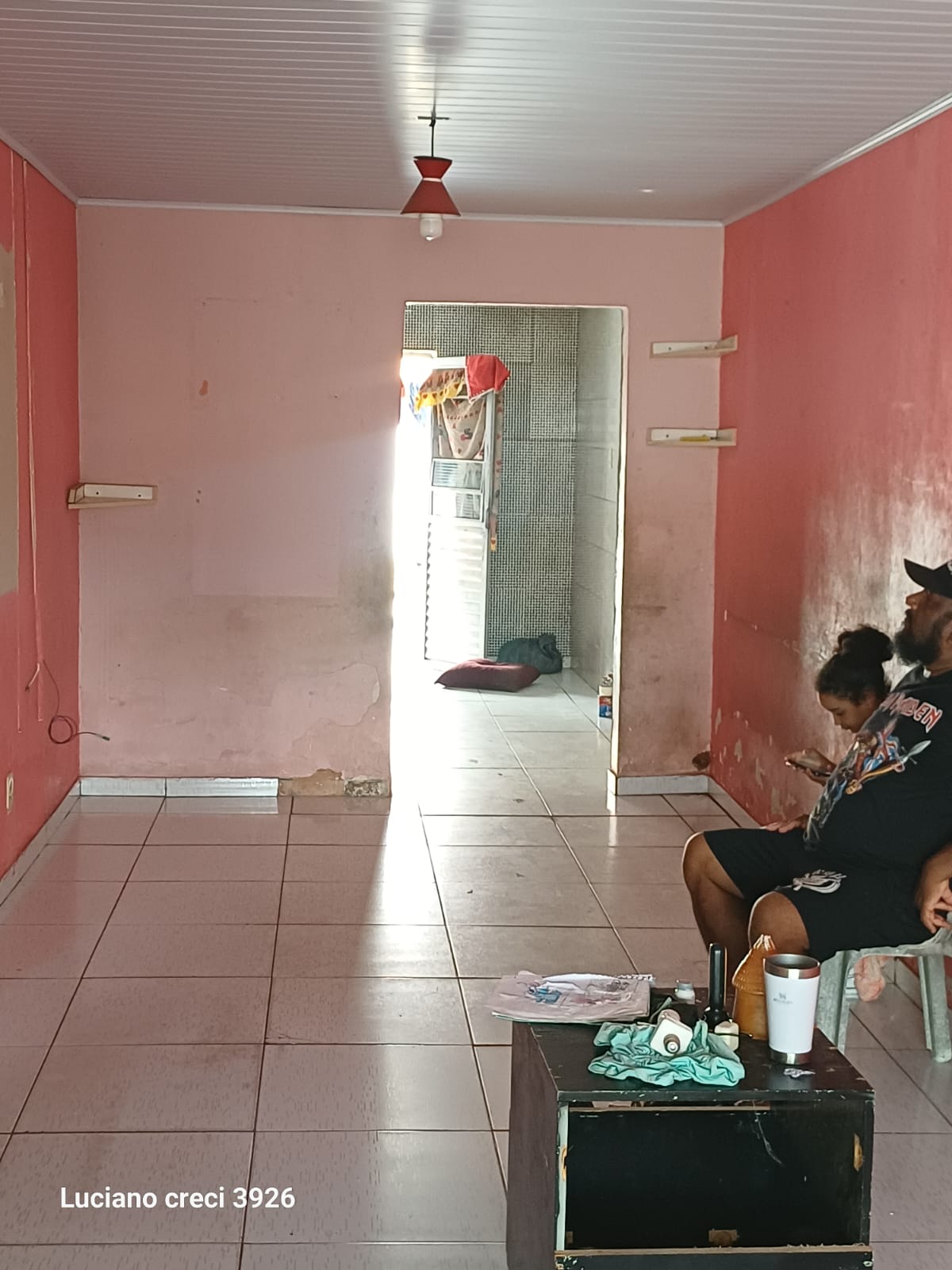 VENDO CASA NA SANTA LÚCIA A 100MTS DA PISTA PRINCIPAL