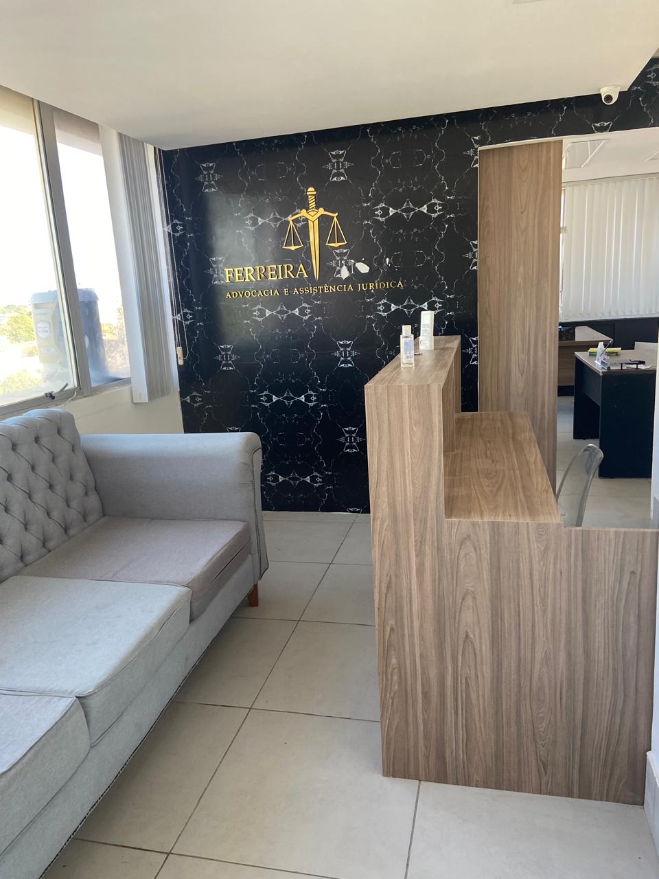 *VENDO SALA COM 41 MT²  NO EMPRESARIAL RUI PALMEIRAS  FAROL. PRÉDIO DE ESQUINA. AV.  FERNANDES LIMA.*