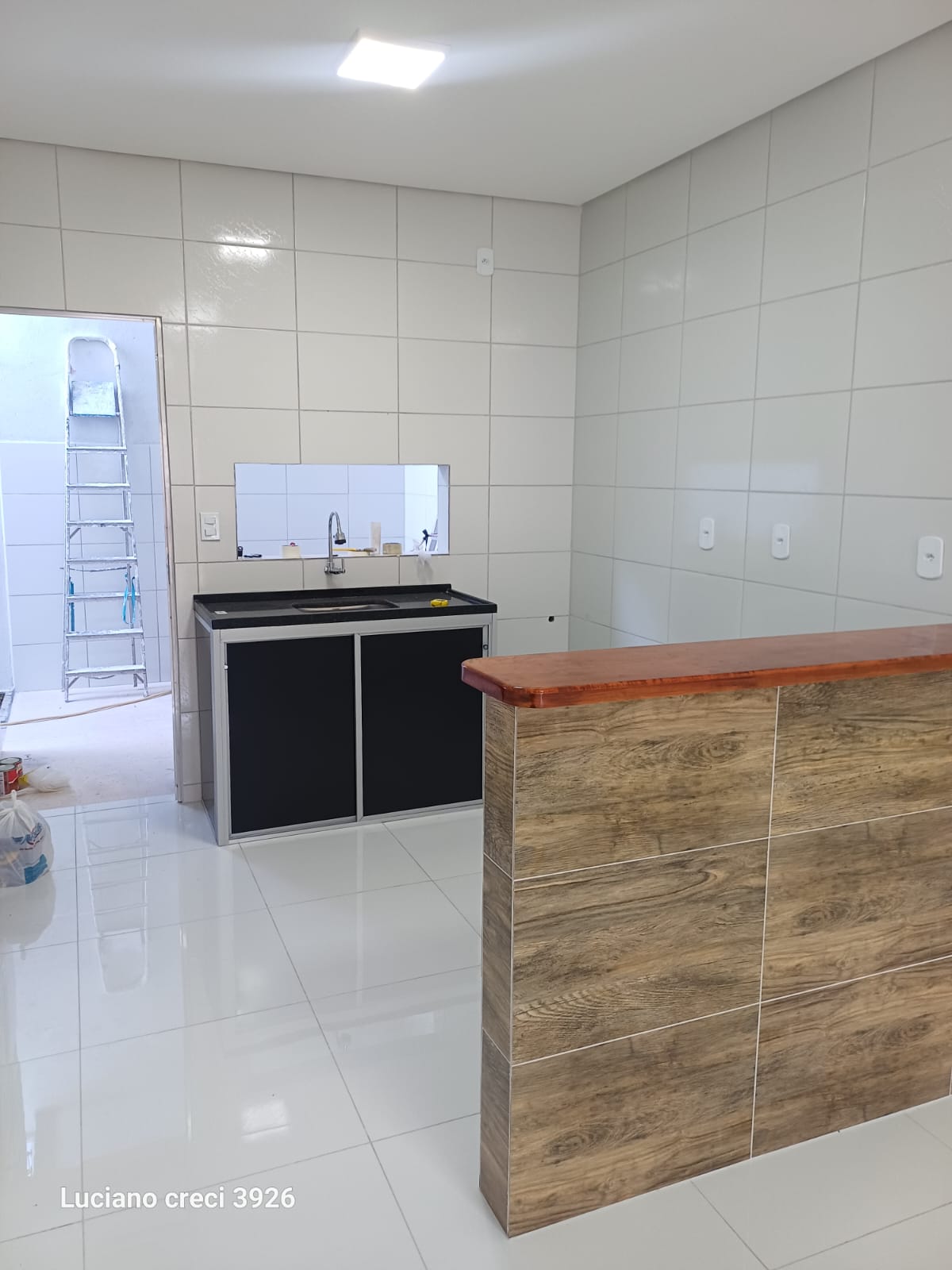 VENDO ENCANTADORA CASA NOVA NA SANTA LÚCIA.