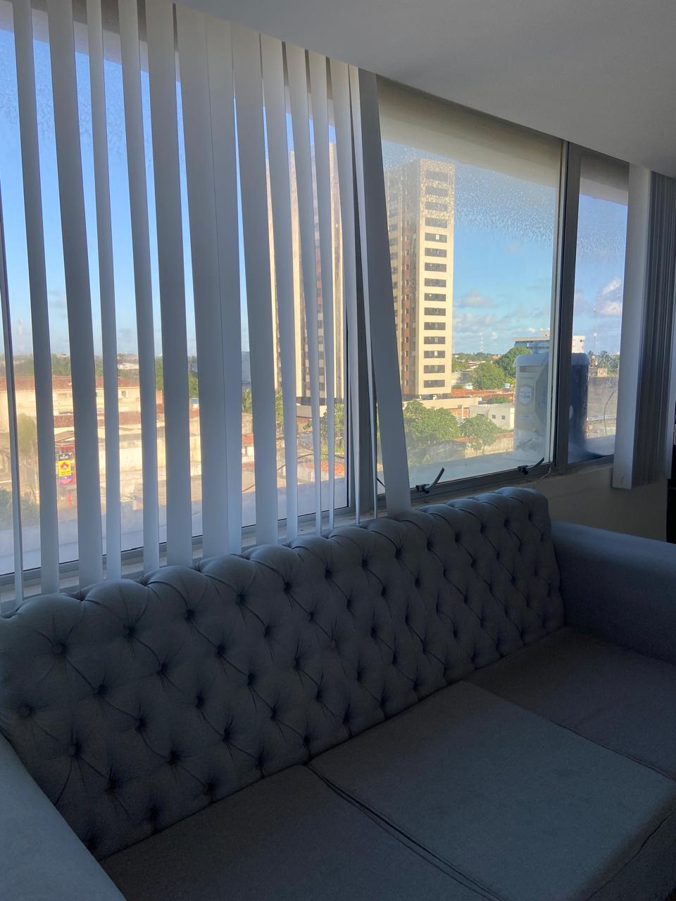 *VENDO SALA COM 41 MT²  NO EMPRESARIAL RUI PALMEIRAS  FAROL. PRÉDIO DE ESQUINA. AV.  FERNANDES LIMA.*