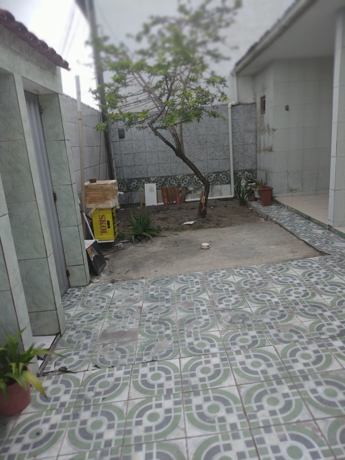 *VENDO CASA NO RESIDENCIAL ACAUÃ, VIZINHO AO GRACILIANO RAMOS.*