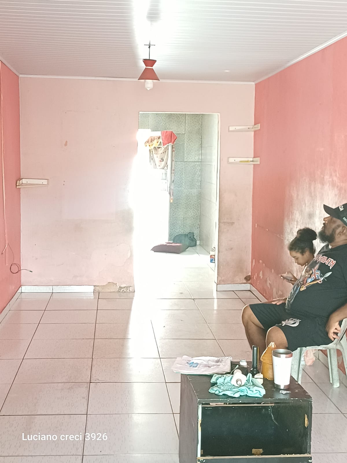 VENDO CASA NA SANTA LÚCIA A 100MTS DA PISTA PRINCIPAL