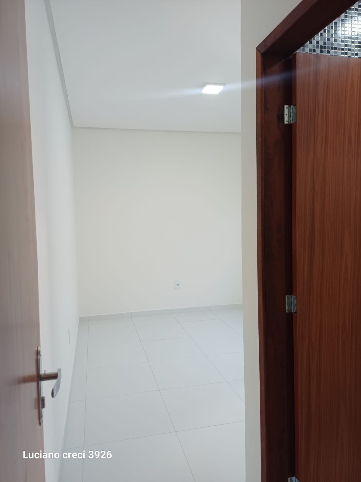 VENDO ENCANTADORA CASA NOVA NA SANTA LÚCIA.
