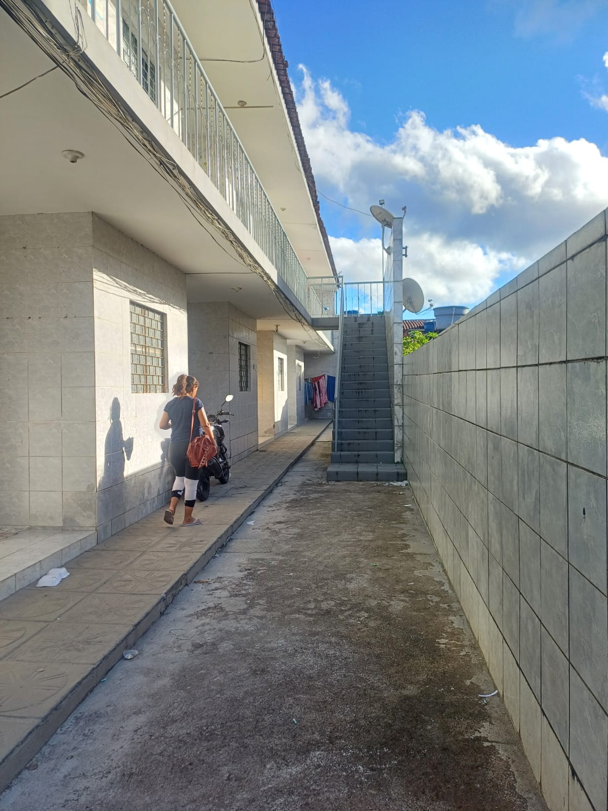 VENDO RESIDENCIAL "CANTANILA" NA SANTA LÚCIA COM 10 APARTAMENTOS*