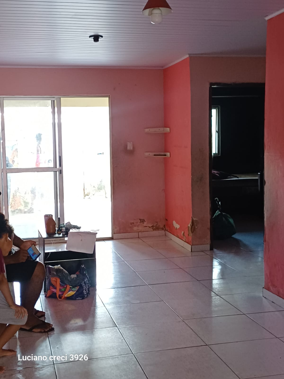 VENDO CASA NA SANTA LÚCIA A 100MTS DA PISTA PRINCIPAL