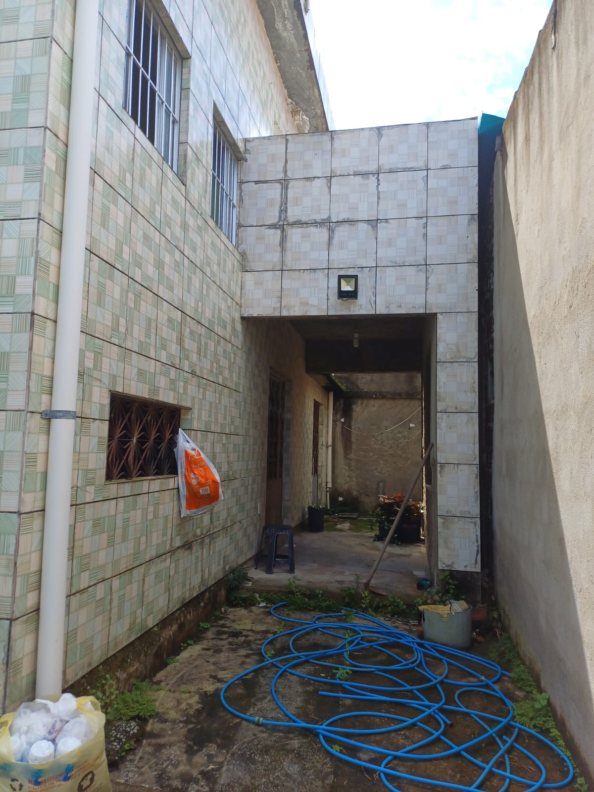 *VENDA CASA NA SANTA LÚCIA* - TERRENO 10 X 30