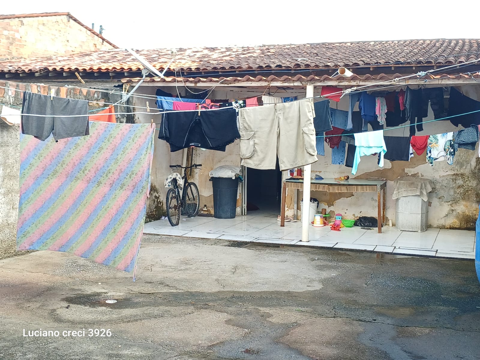 VENDO CASA NA SANTA LÚCIA A 100MTS DA PISTA PRINCIPAL