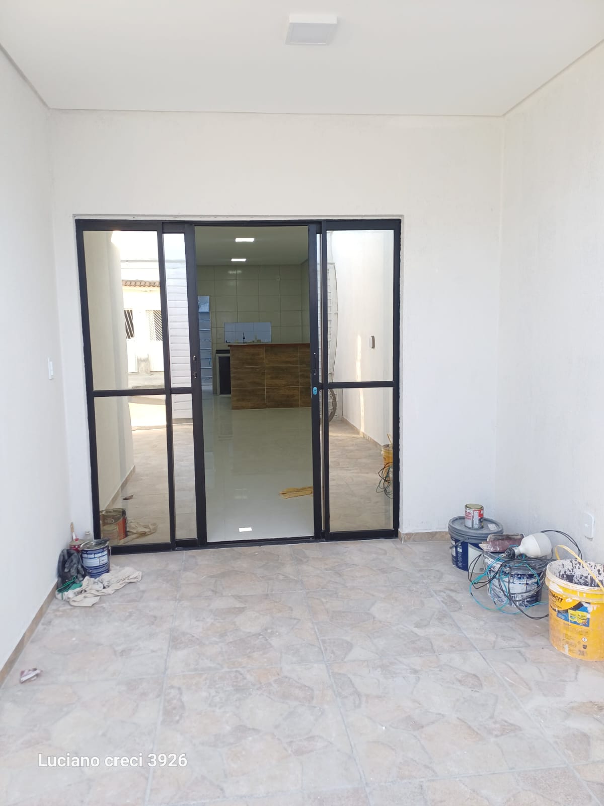 VENDO ENCANTADORA CASA NOVA NA SANTA LÚCIA.