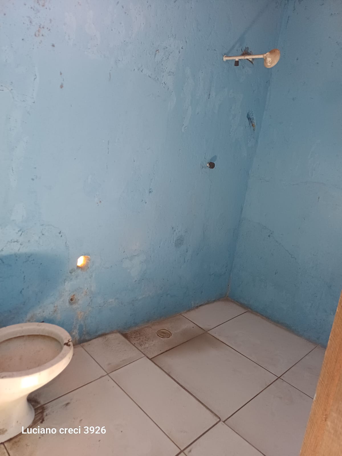 *VENDO CASA NA SANTA LÚCIA EM FRENTE A PIZZARIA BORDA DE OURO*