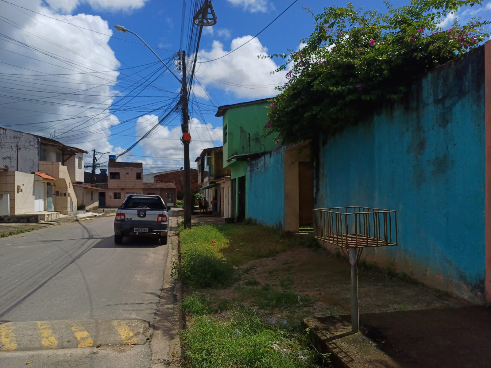 *VENDA CASA NA SANTA LÚCIA* - TERRENO 10 X 30