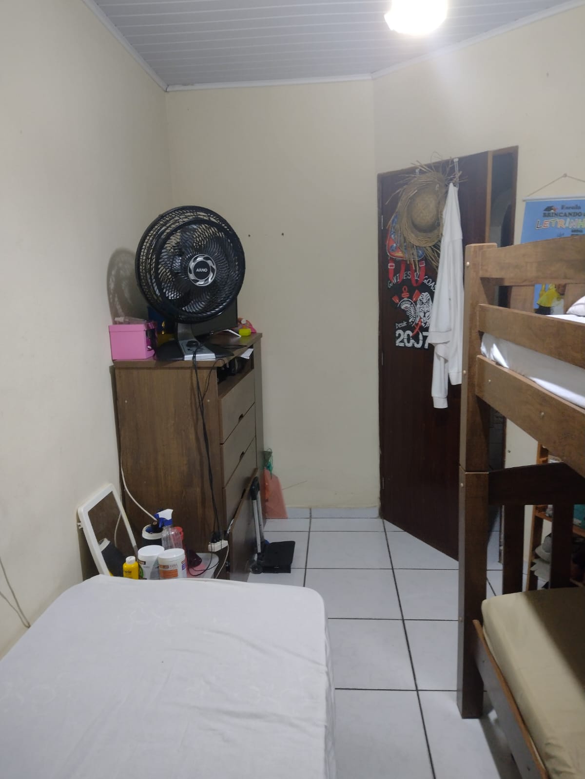 *VENDO CASA NO RESIDENCIAL ACAUÃ, VIZINHO AO GRACILIANO RAMOS.*